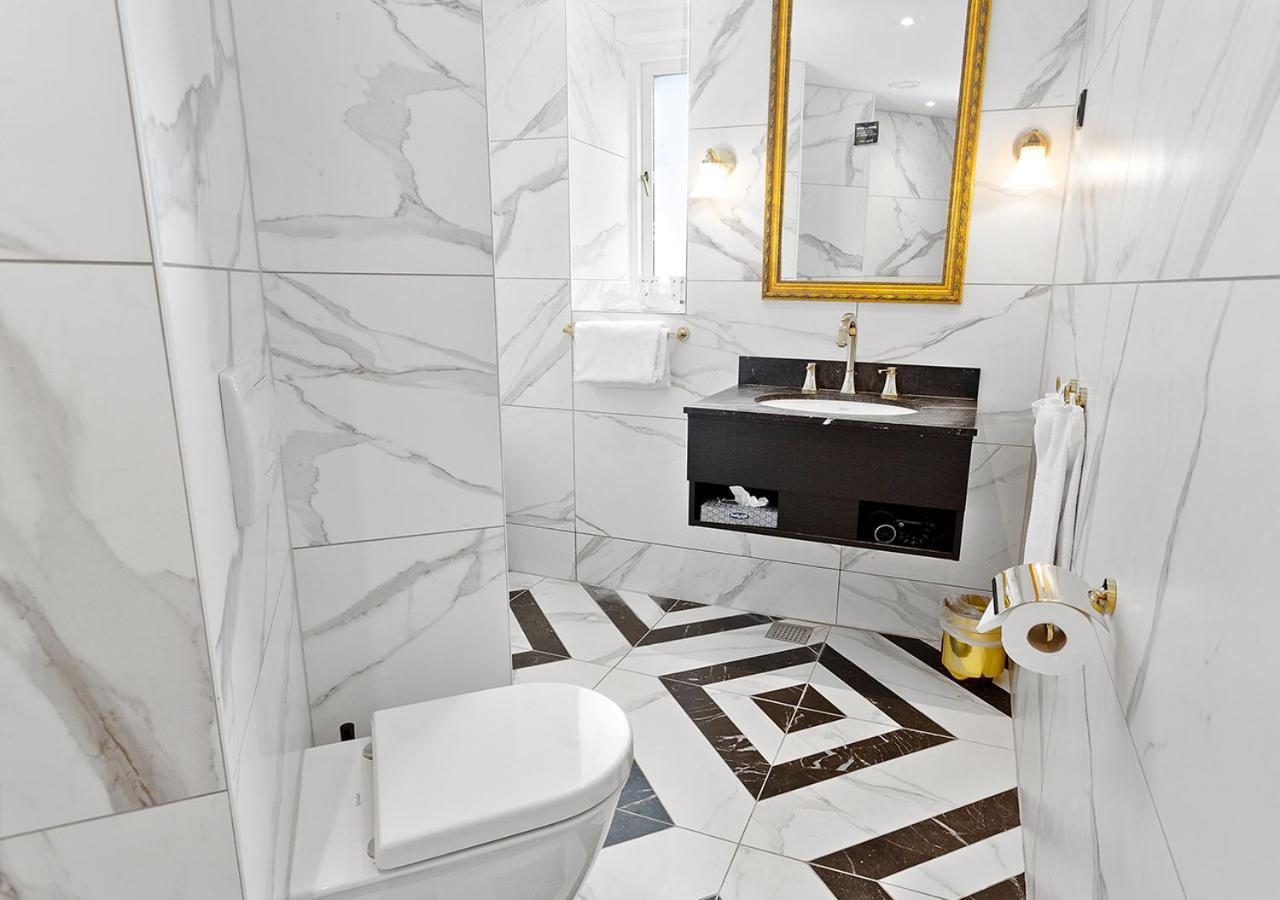 Classic King Room