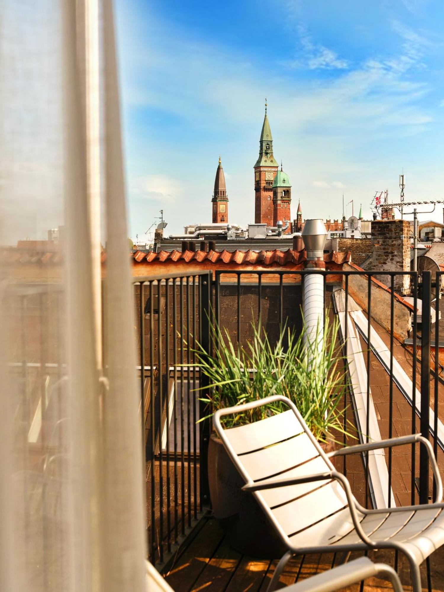 Penthouse Suite Balcony